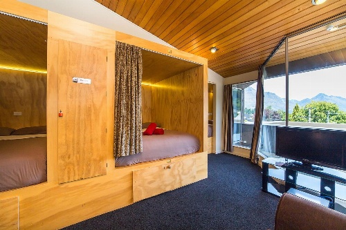 Tahuna Pod Hostel image 1