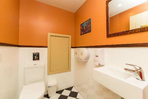 Tahuna Pod Hostel image 23