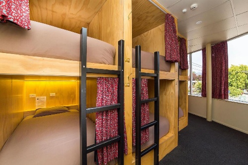 Tahuna Pod Hostel image 26