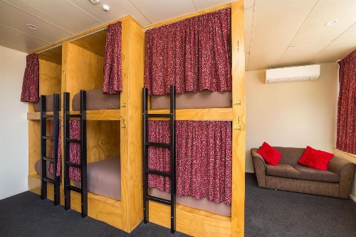 Tahuna Pod Hostel image 27