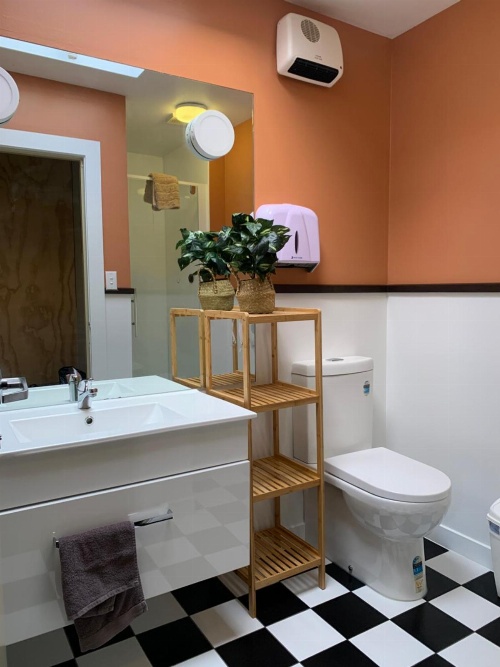 Tahuna Pod Hostel image 3