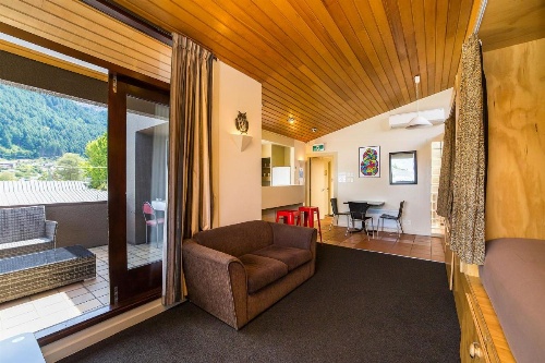 Tahuna Pod Hostel image 49